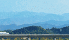 谢的是带有GPS定位功能的智能锁以及扫码